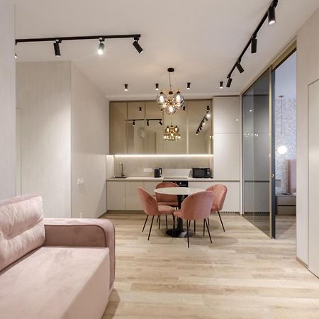 Petrovdom Ж38 In Luxury Apartments At 68 Zhylyanska Street,38 Perlyna Kiev Exteriör bild