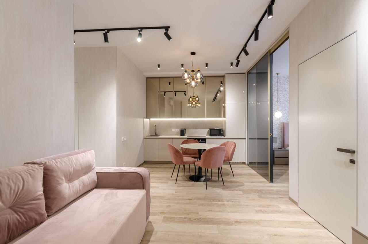 Petrovdom Ж38 In Luxury Apartments At 68 Zhylyanska Street,38 Perlyna Kiev Exteriör bild