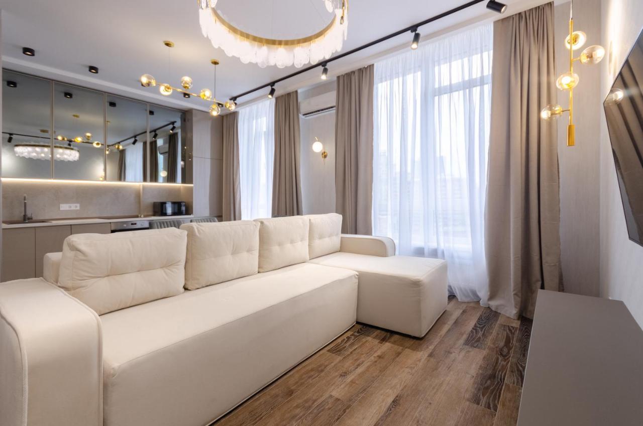 Petrovdom Ж38 In Luxury Apartments At 68 Zhylyanska Street,38 Perlyna Kiev Exteriör bild