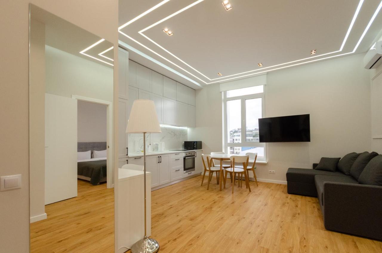 Petrovdom Ж38 In Luxury Apartments At 68 Zhylyanska Street,38 Perlyna Kiev Exteriör bild