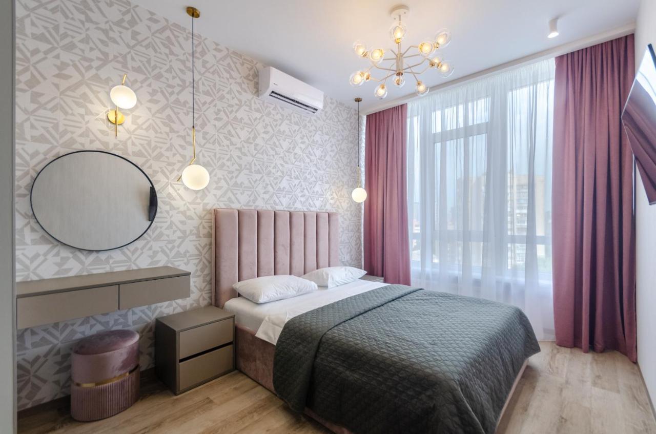 Petrovdom Ж38 In Luxury Apartments At 68 Zhylyanska Street,38 Perlyna Kiev Exteriör bild